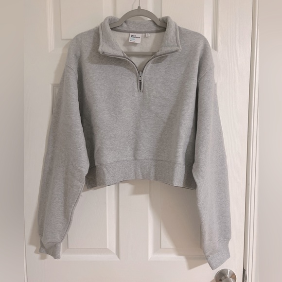 Aritzia TNA Cozy Fleece Perfect 1/4 Zip Sweatshirt - Heather Chrome - L - Picture 4 of 7